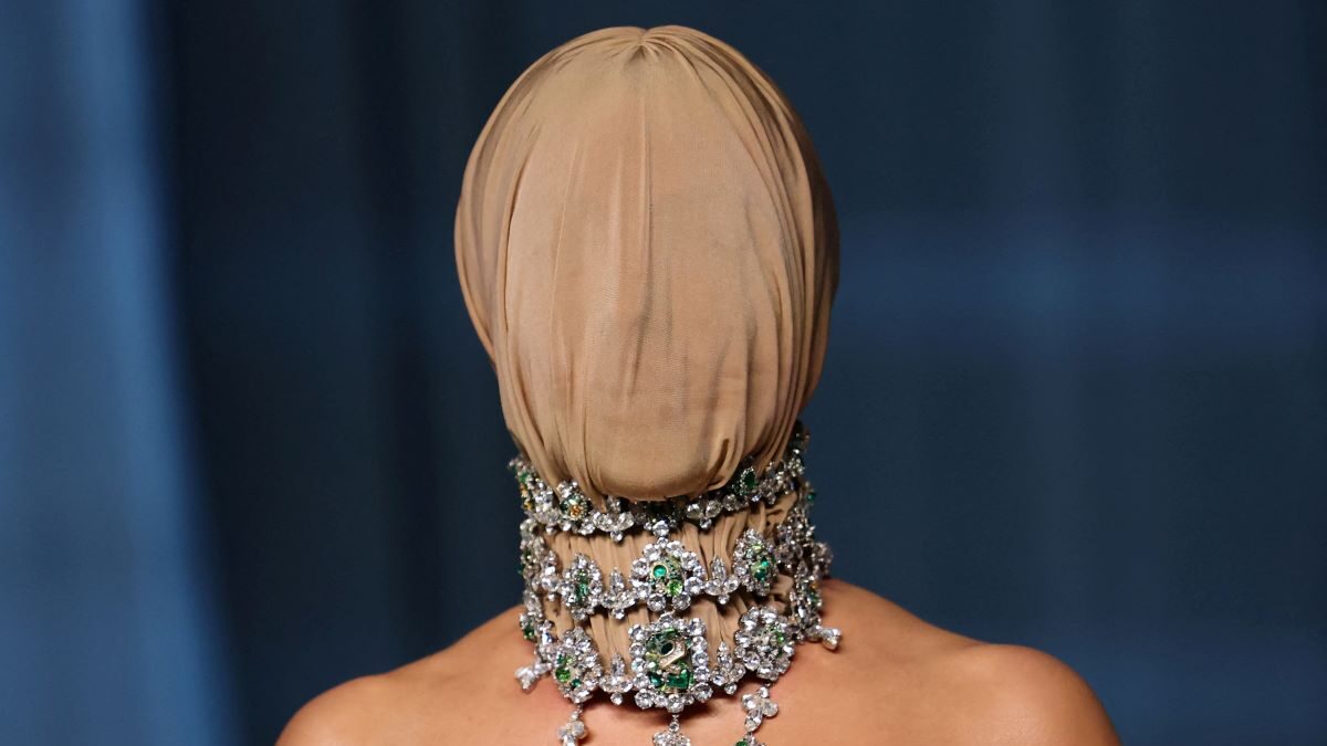 Λος Άντζελες: Η Κιμ Καρντάσιαν έκλεψε τις εντυπώσεις με μασκοφόρα εμφάνιση σε λαμπερό gala Λος Άντζελες: Η Κιμ Καρντάσιαν έκλεψε τις εντυπώσεις με μασκοφόρα εμφάνιση σε λαμπερό gala