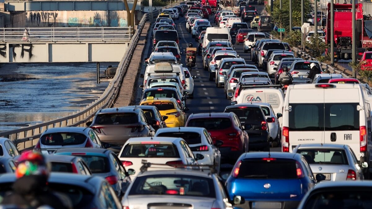 Κυκλοφοριακό έμφραγμα: Ακίνητη η πρωτεύουσα Κυκλοφοριακό έμφραγμα: Ακίνητη η πρωτεύουσα