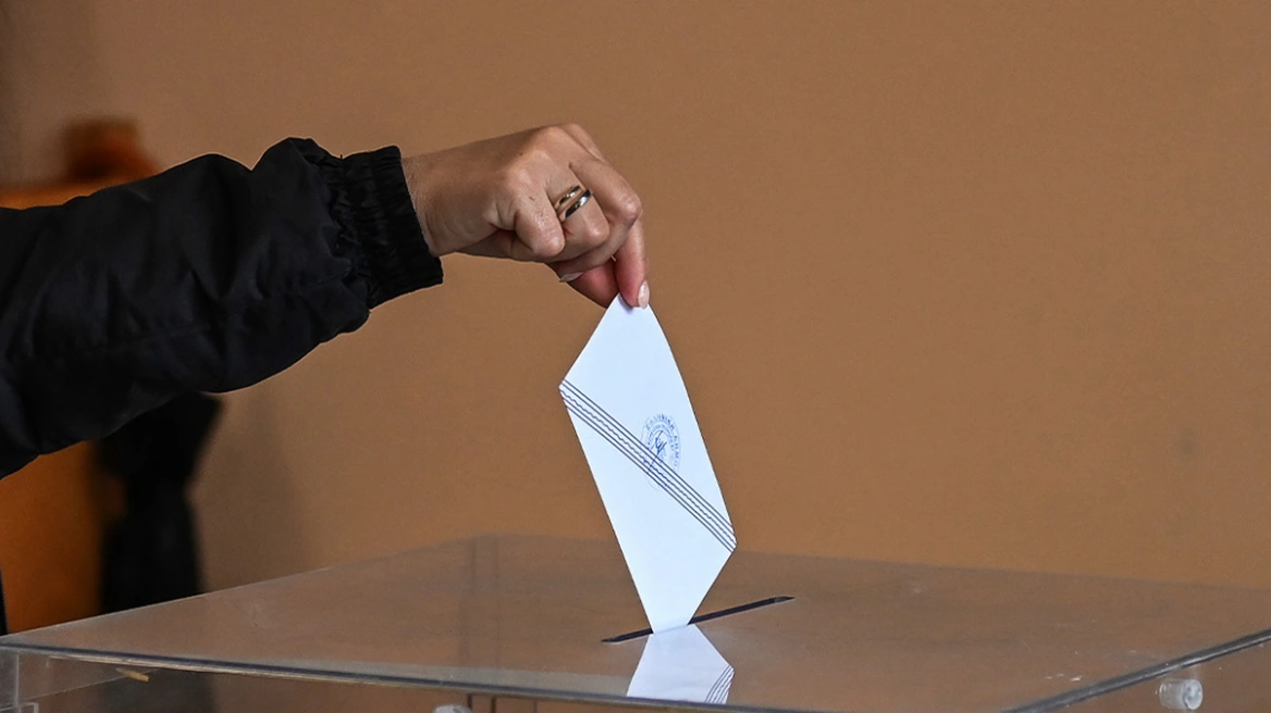 Μόνο το προβάδισμα της ΝΔ στις 16 μονάδες