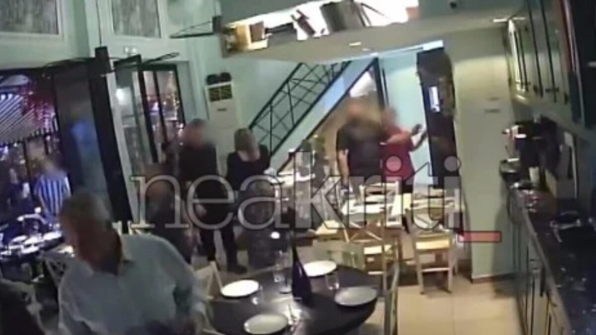 Επεισόδιο στο Ηράκλειο: Επίθεση κουκουλοφόρων σε εκδήλωση με τον Μάκη Βορίδη