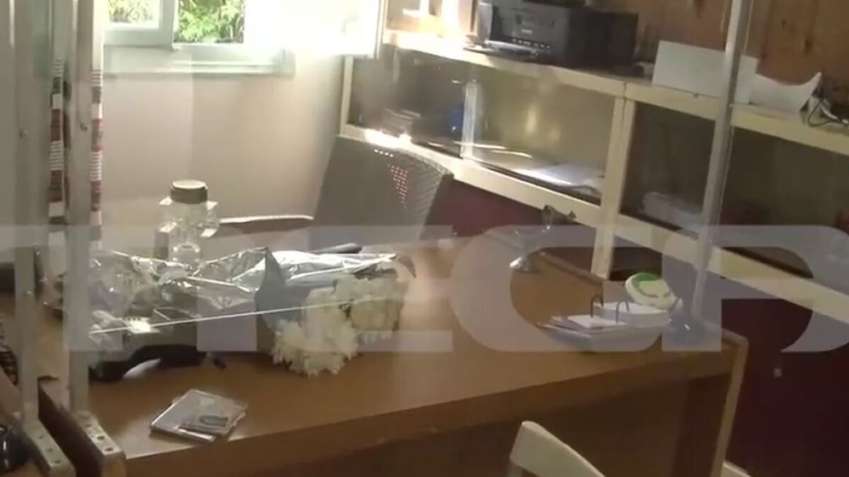 Τραγωδία στη Μεσσηνία: Σκηνές φρίκης σε κάμπινγκ μετά από αιματηρό περιστατικό Εισαγωγή: Σοκ έχει προ Τραγωδία στη Μεσσηνία: Σκηνές φρίκης σε κάμπινγκ μετά από αιματηρό περιστατικό Εισαγωγή: Σοκ έχει προ