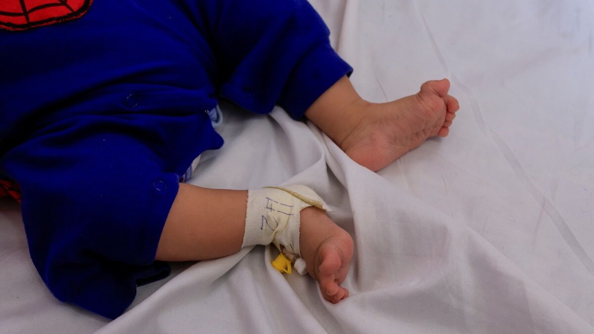 Ηράκλειο: Σε κρίσιμη κατάσταση νεογέννητο μετά τη διάσωση της μητέρας του