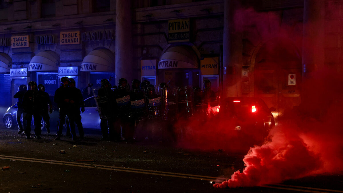 Ιταλία: Βόμβες σε αυτοκίνητα δημοσιογράφου και της κόρης του – Ερευνούσε υποθέσεις διαφθοράς