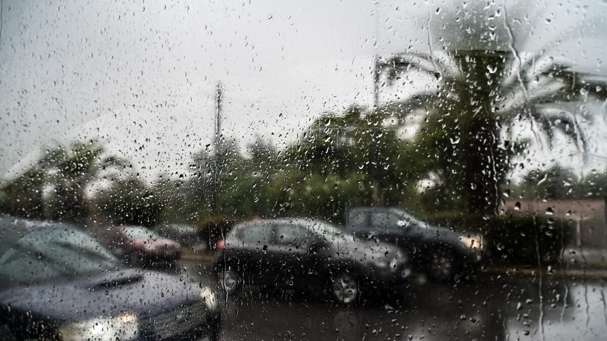 Καιρός – Καντερές: Οι βροχές τις επόμενες ημέρες θα οδηγήσουν σε «καλοκαιράκι» την επόμενη εβδομάδα