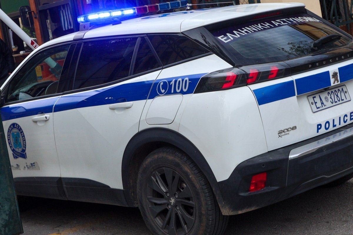 Θεσσαλονίκη: 57χρονη έχασε 100.000 ευρώ σε απάτη με “υποτιθέμενη αστυνομικό” Θεσσαλονίκη: 57χρονη έχασε 100.000 ευρώ σε απάτη με “υποτιθέμενη αστυνομικό”