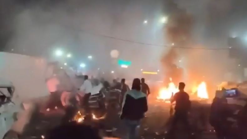 Έκρηξη στο Νέο Δελχί κοντά στο Κόκκινο Φρούριο – Τουλάχιστον 9 νεκροί και δεκάδες τραυματίες Έκρηξη στο Νέο Δελχί κοντά στο Κόκκινο Φρούριο – Τουλάχιστον 9 νεκροί και δεκάδες τραυματίες