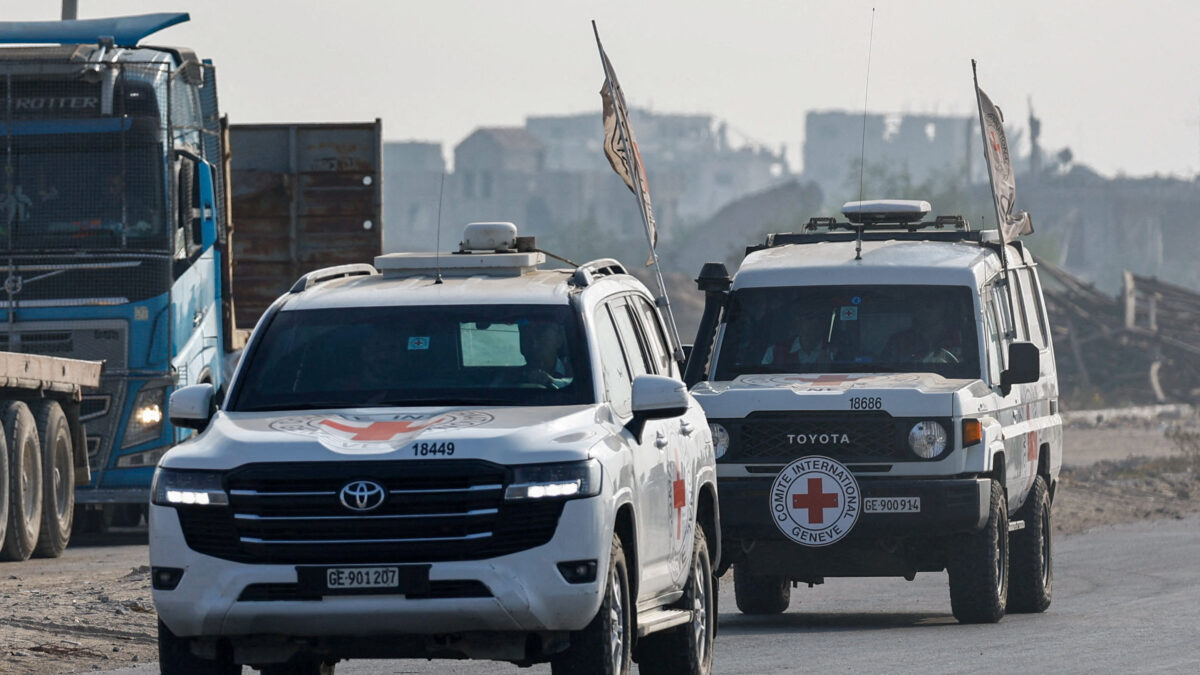 Γάζα: Η Χαμάς παρέδωσε στο Ισραήλ τη σορό στρατιώτη που κρατούσε από τον πόλεμο του 2014 Γάζα: Η Χαμάς παρέδωσε στο Ισραήλ τη σορό στρατιώτη που κρατούσε από τον πόλεμο του 2014