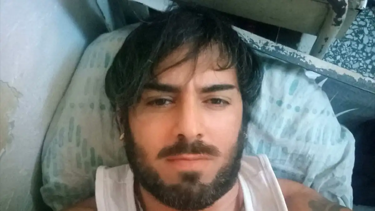 Πρώην παίκτης reality ανεβάζει βίντεο μέσα από το κελί – Κρατείται μετά το επεισόδιο στο Εφετείο με ναρκωτικά