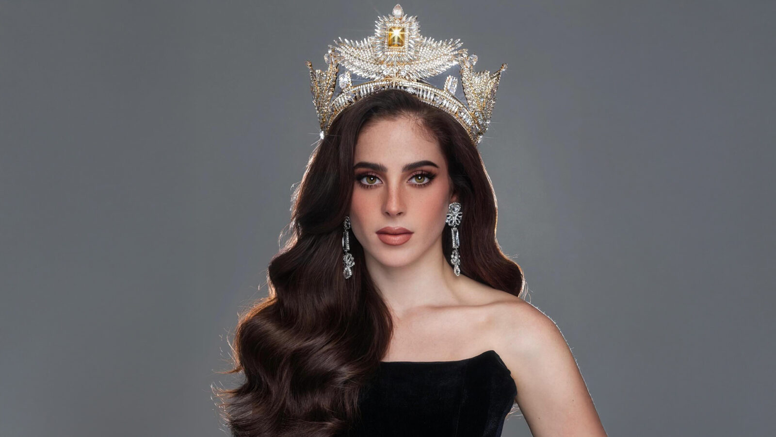 Σκάνδαλο στο Miss Universe: Διευθυντής στην Ταιλάνδη προσβάλλει δημόσια τη Miss Mexico