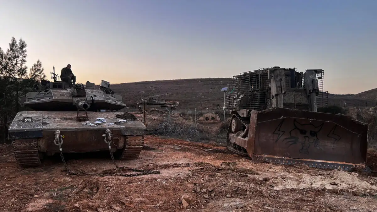 Συρία: Αναφορές για δέκα νεκρούς σε ισραηλινή αεροπορική επιδρομή – Σκληρή αντίδραση από τη Δαμασκό