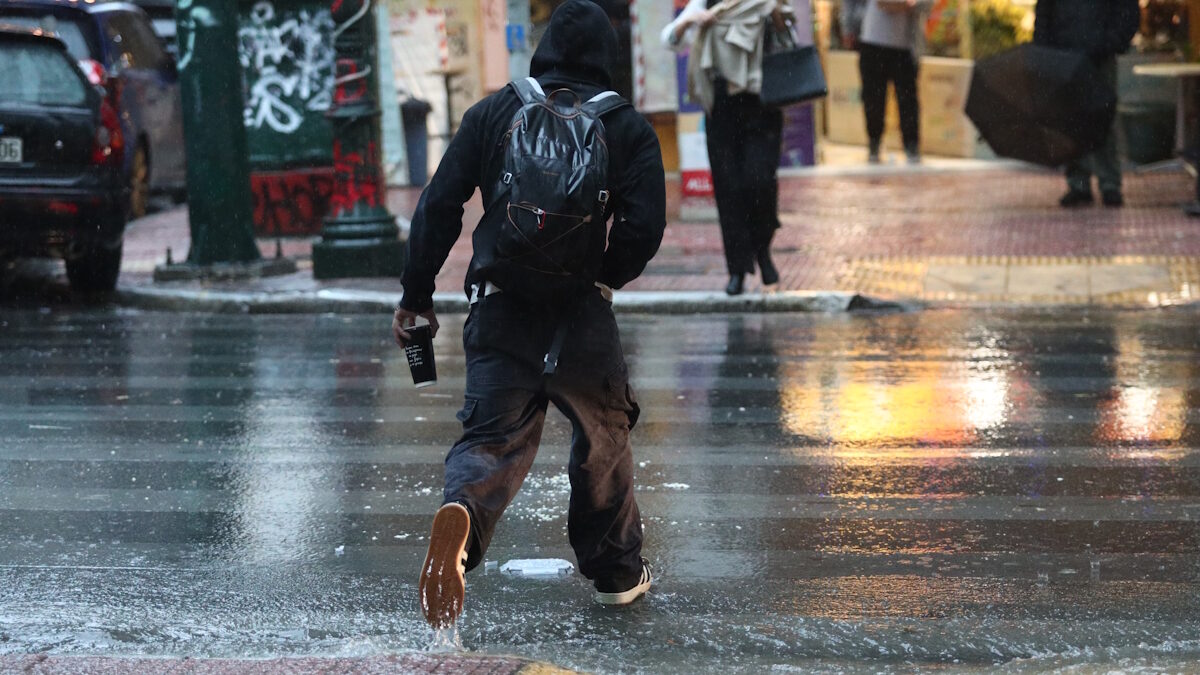 Κακοκαιρία προ των πυλών: Βροχές και ισχυροί άνεμοι σε Ιόνιο, Ήπειρο και Αιτωλοακαρνανία Κακοκαιρία προ των πυλών: Βροχές και ισχυροί άνεμοι σε Ιόνιο, Ήπειρο και Αιτωλοακαρνανία