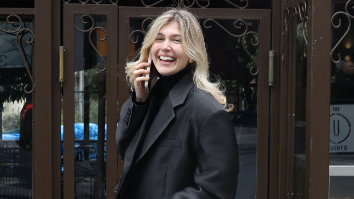 Η Κλέλια Ανδριολάτου στο Ολυμπιακός – Αϊντχόφεν: Selfie με τη μαμά στο γήπεδο Η Κλέλια Ανδριολάτου στο Ολυμπιακός – Αϊντχόφεν: Selfie με τη μαμά στο γήπεδο