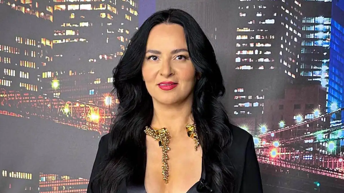 Ζενεβιέβ Μαζαρί: «Ο γάμος μας ήταν σαν να κλεφτήκαμε» — Μια λιτή τελετή με 15 άτομα σε νησί