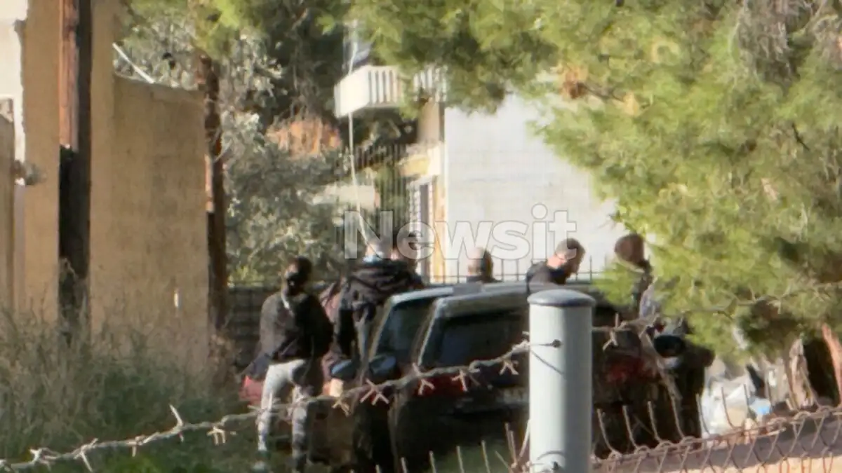 Αδελφοκτονία στη Νέα Πέραμο: Οι γείτονες μιλούν για χρόνια έντασης – «Ήταν θέμα χρόνου»