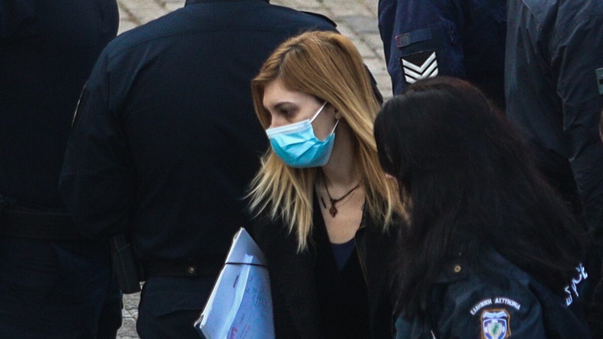 Ρούλα Πισπιρίγκου: Μεταφέρθηκε εσπευσμένα στο νοσοκομείο λόγω έντονων πόνων