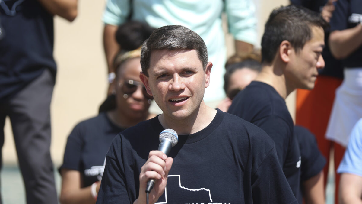 ΗΠΑ: Σάλος με Δημοκρατικό πολιτικό στο Τέξας που ακολουθεί πορνοστάρ και μοντέλα OnlyFans στο Instagram ΗΠΑ: Σάλος με Δημοκρατικό πολιτικό στο Τέξας που ακολουθεί πορνοστάρ και μοντέλα OnlyFans στο Instagram