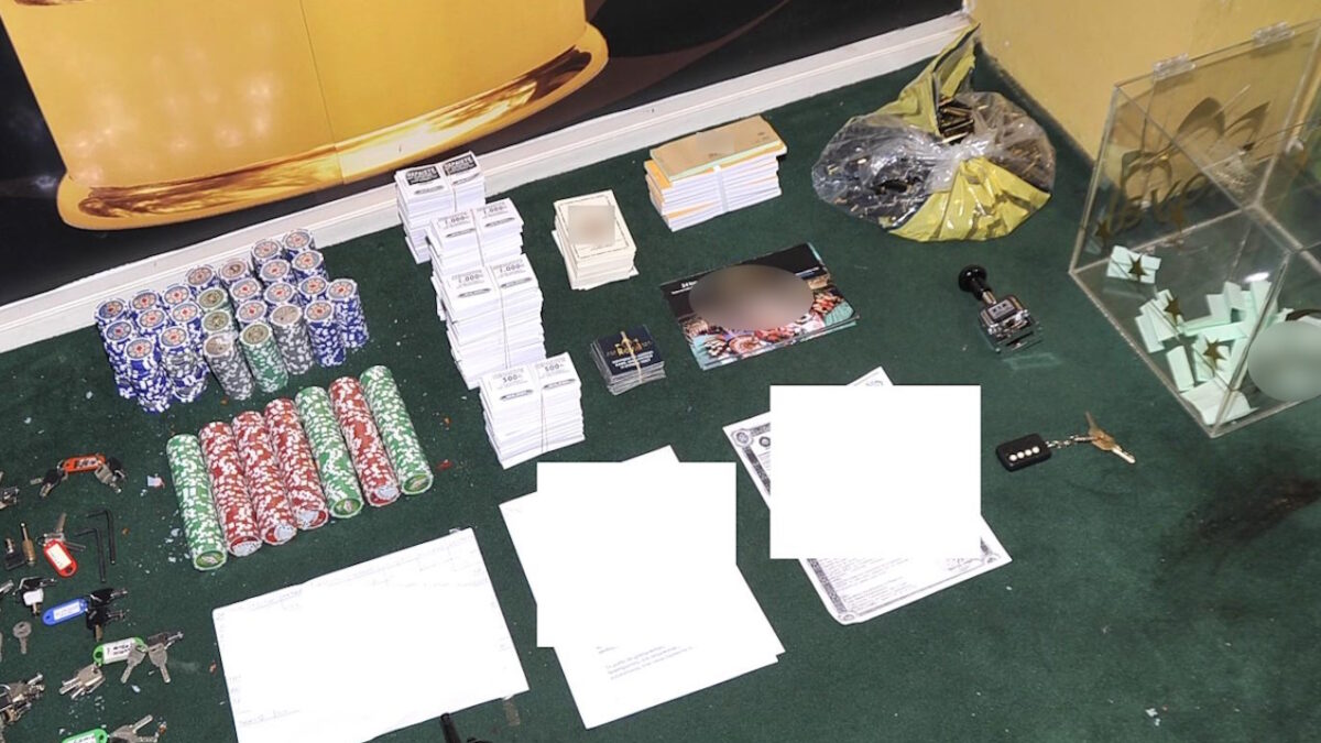 Υπόθεση Παντελίδη: Αδερφός κατηγορούμενου δηλώνει «ήμουν απλός παίκτης και ήθελα να προστατεύσω τον τραγουδιστή» Υπόθεση Παντελίδη: Αδερφός κατηγορούμενου δηλώνει «ήμουν απλός παίκτης και ήθελα να προστατεύσω τον τραγουδιστή»