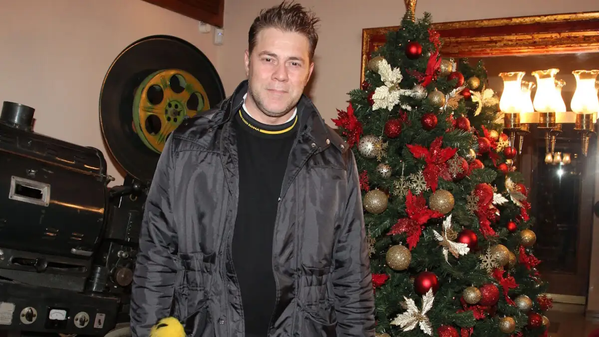 Χρήστος Χολίδης: Πρώτη φορά μιλά ανοιχτά για τον γάμο του – «Δεν μπόρεσα να τον κρατήσω μυστικό»