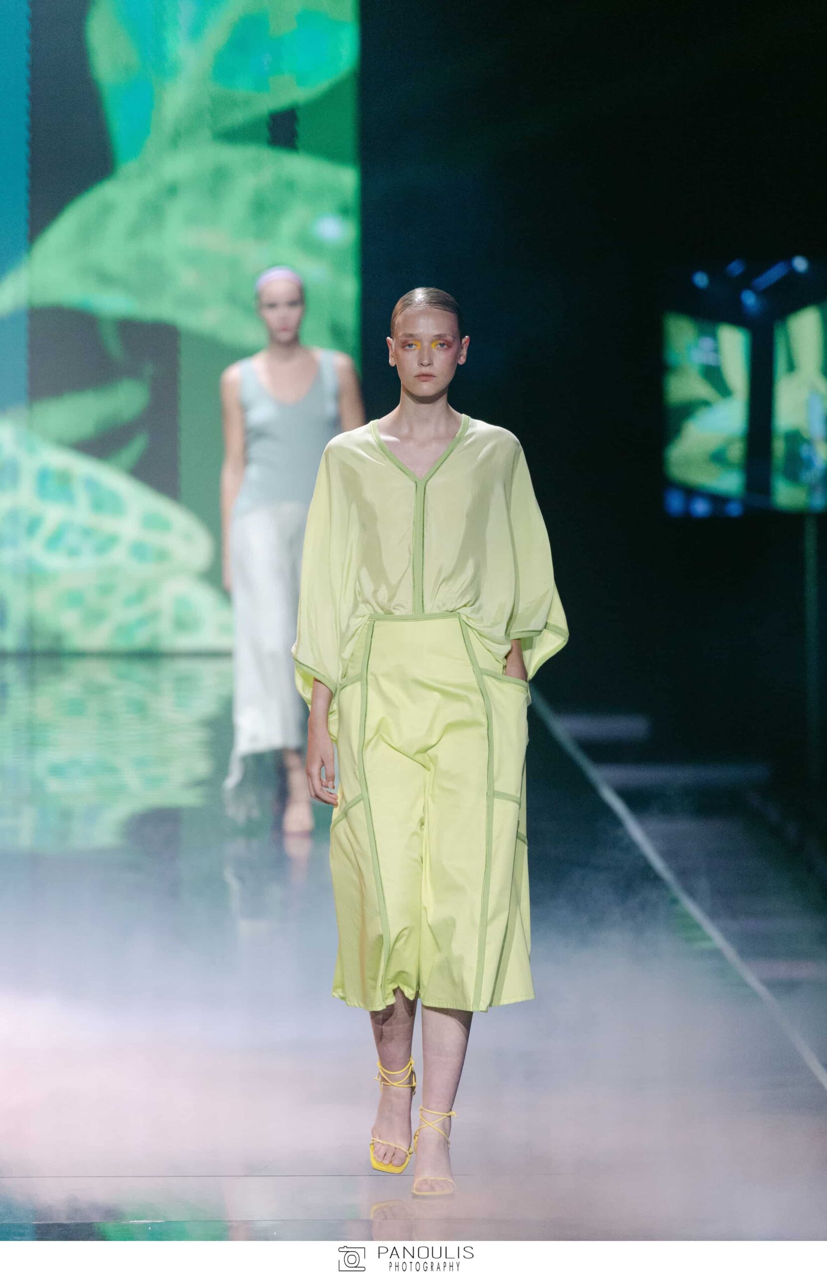 Parthenis x Papazó & Akylas powered by ΣΚΡΑΤΣ: Το πιο καλαίσθητο act του Madwalk 2025 Parthenis x Papazó & Akylas powered by ΣΚΡΑΤΣ: Το πιο καλαίσθητο act του Madwalk 2025