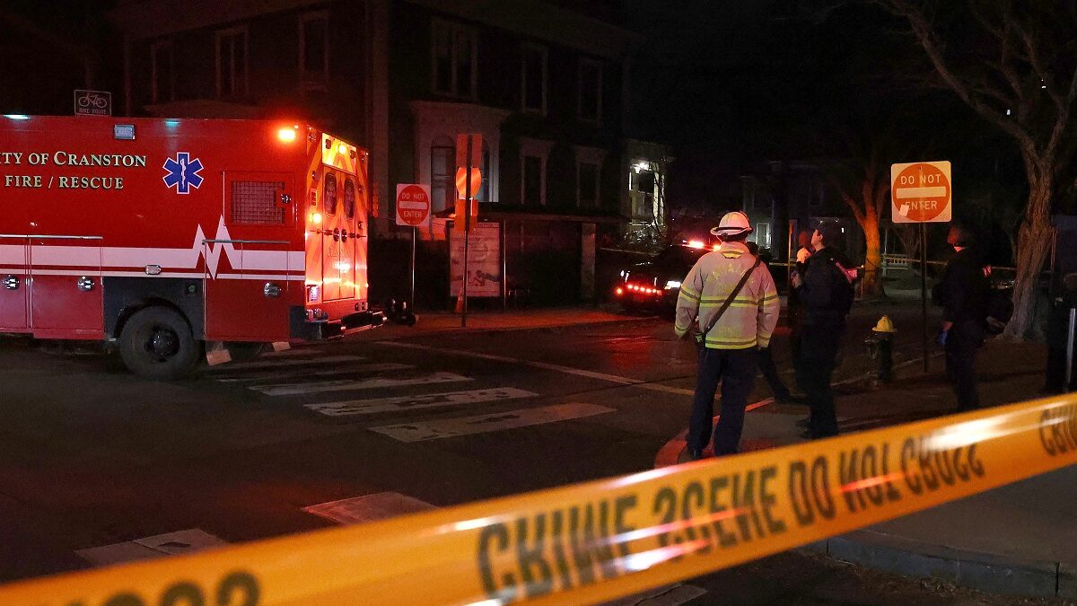 ΗΠΑ: Συναγερμός σε πανεπιστημιούπολη στο Ρόουντ Άιλαντ μετά από πυροβολισμούς ΗΠΑ: Συναγερμός σε πανεπιστημιούπολη στο Ρόουντ Άιλαντ μετά από πυροβολισμούς