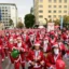 Athens Santa Run 2025: Η Αθήνα γέμισε κόκκινα χαμόγελα από μικρούς και μεγάλους Αϊ Βασίληδες