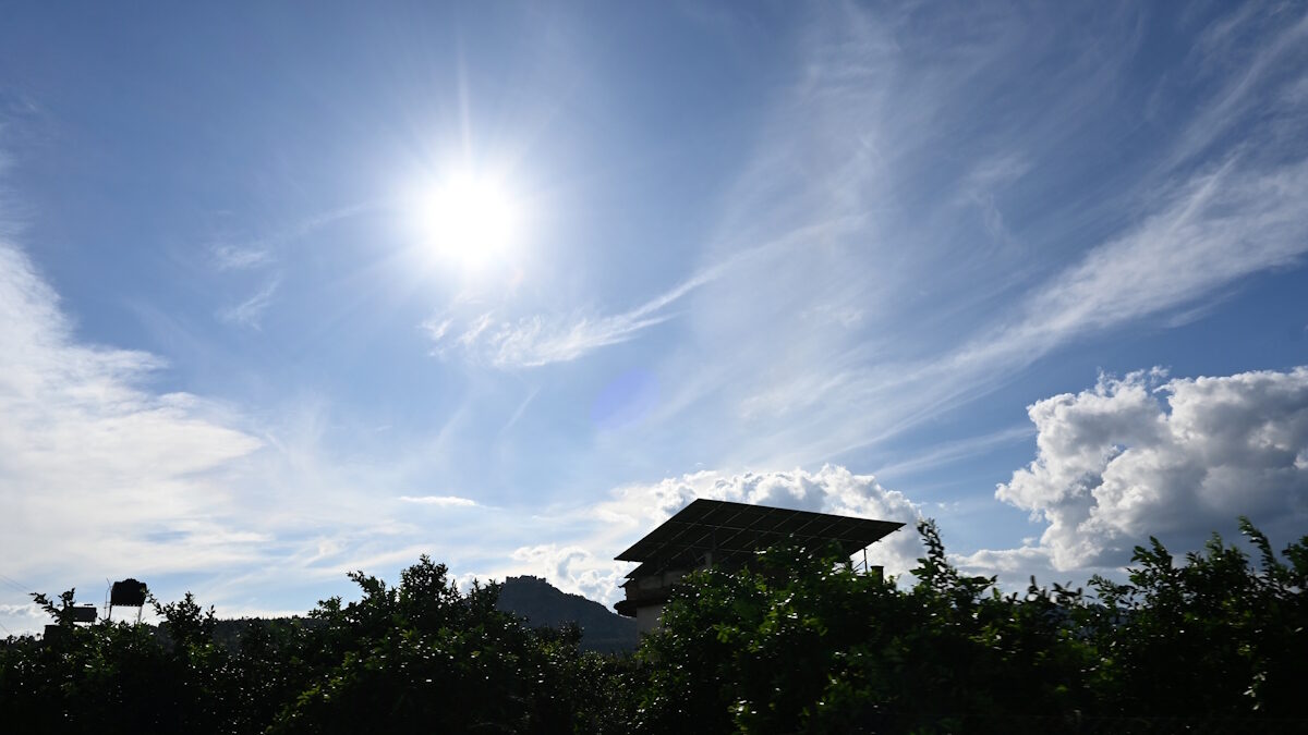 Καιρός: Ηλιοφάνεια σε όλη τη χώρα – θερμοκρασίες έως 20 °C