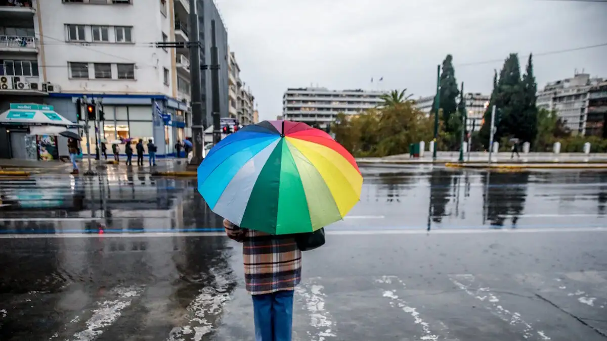 Κακοκαιρία “Byron”: Ισχυρές βροχές, καταιγίδες και άνεμοι έως 8 μποφόρ