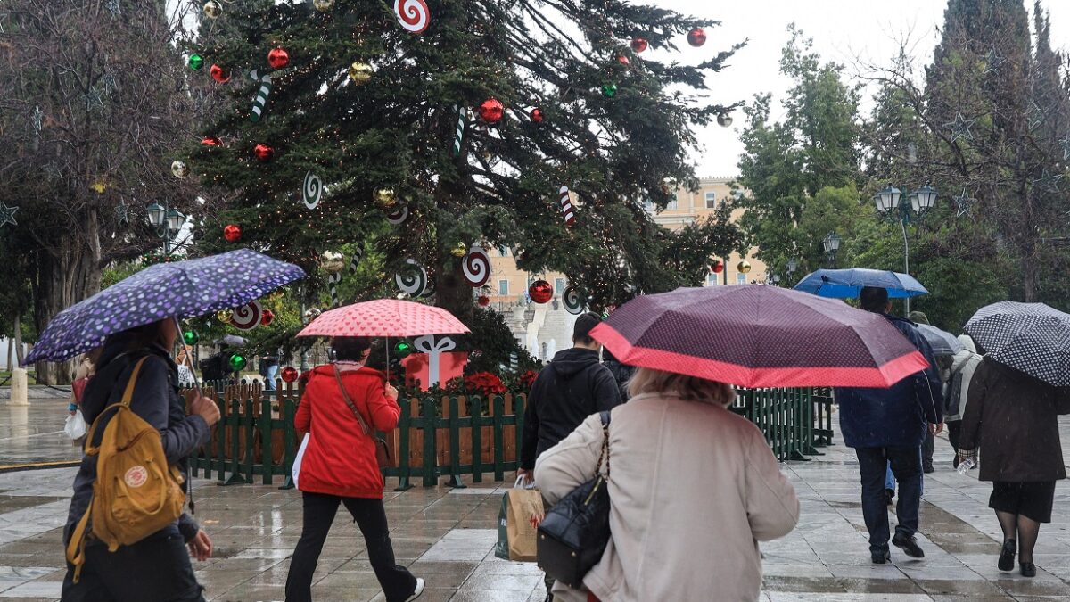 Χειμωνιάτικο σκηνικό έως τα Χριστούγεννα: Βροχές και πτώση της θερμοκρασίας από την Κυριακή