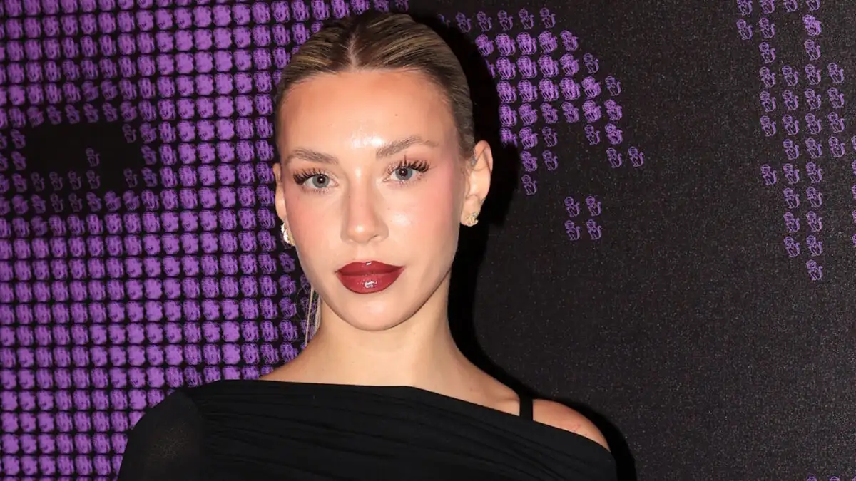 Γαρυφαλλιά Καληφώνη: «Έχω κάνει mute τη Μαρία Αντωνά – Δεν θα εμφανιζόμουν ποτέ στην εκπομπή του Γιώργου Λιάγκα» Γαρυφαλλιά Καληφώνη: «Έχω κάνει mute τη Μαρία Αντωνά – Δεν θα εμφανιζόμουν ποτέ στην εκπομπή του Γιώργου Λιάγκα»