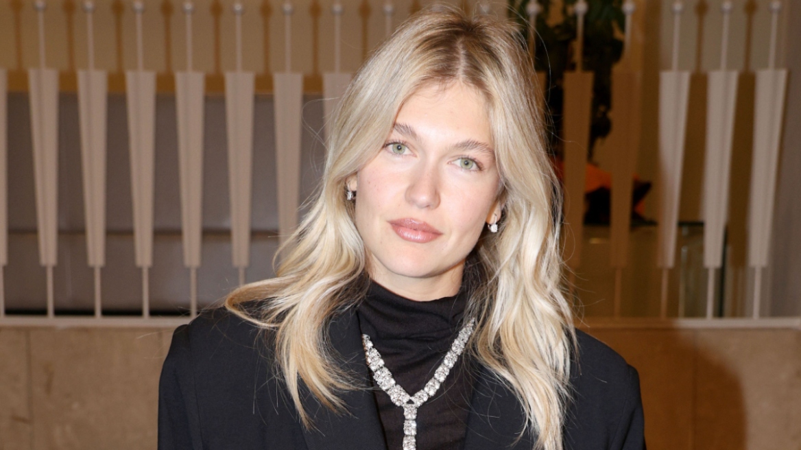 Η Κλέλια Ανδριολάτου Μοιράζεται Στιγμές Αγάπης με τον Σύντροφό της