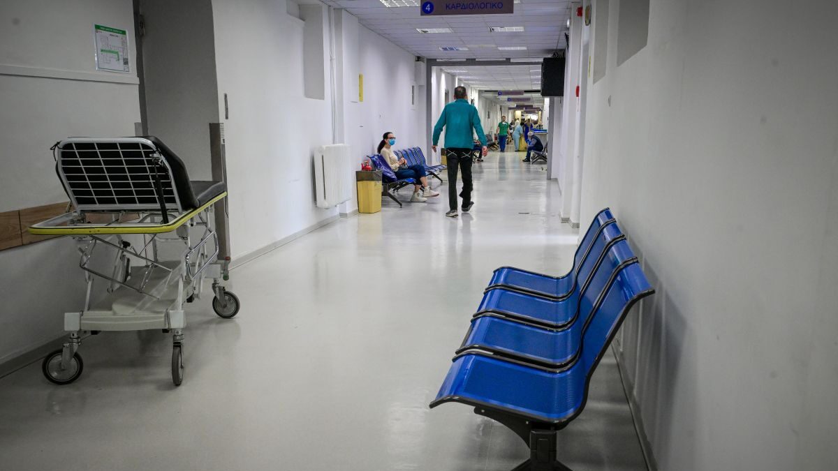 Στα Όρια το Σύστημα Υγείας: Η Έξαρση της Γρίπης Πιέζει τα Νοσοκομεία