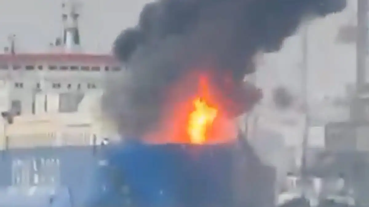 Ρωσικό drone πλήττει τουρκικό εμπορικό πλοίο στη Μαύρη Θάλασσα – Αντιδρά η Άγκυρα Ρωσικό drone πλήττει τουρκικό εμπορικό πλοίο στη Μαύρη Θάλασσα – Αντιδρά η Άγκυρα