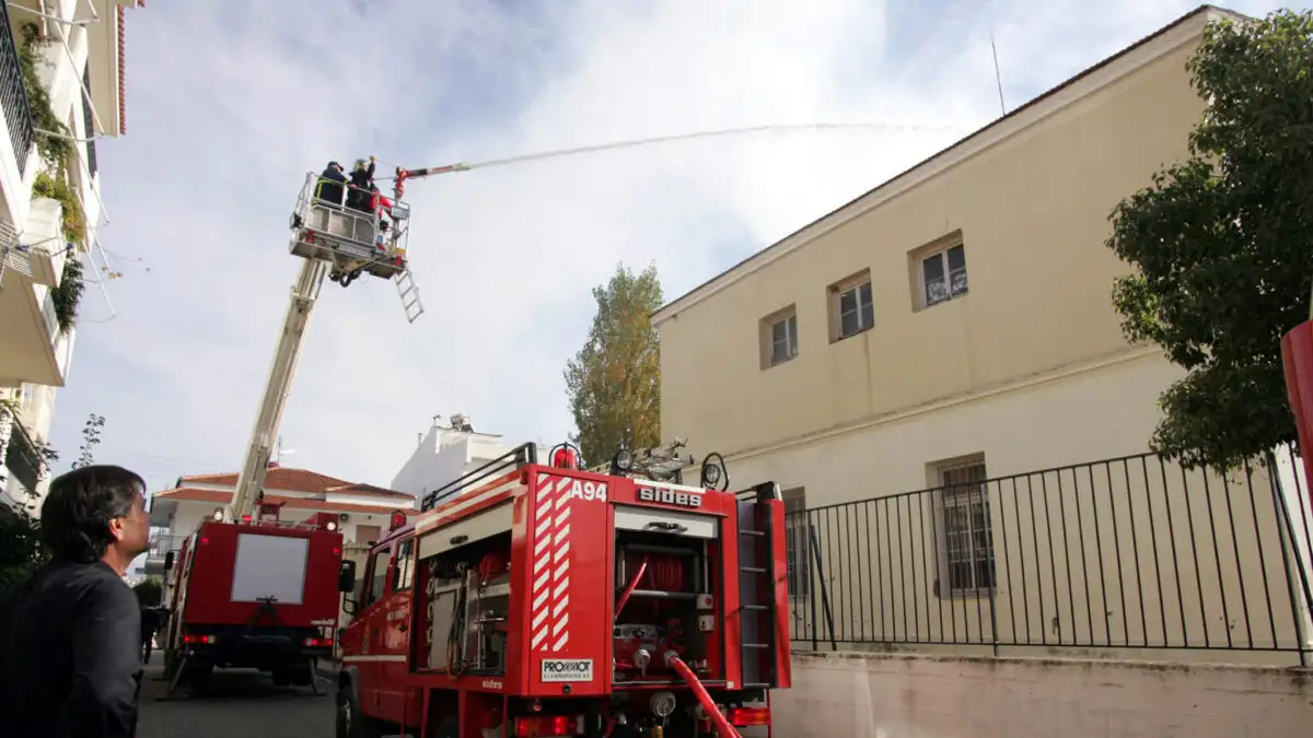 Σχολείο στη Γλυφάδα καίγεται επτά φορές σε τρεις μέρες