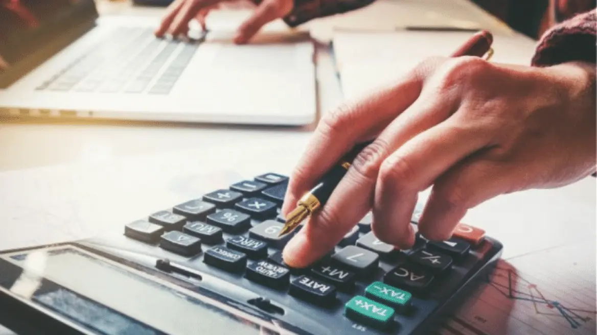 Χριστουγεννιάτικες πληρωμές: Δώρο, επιδόματα και επιστροφές ενοικίου πρώτα στις προτεραιότητες