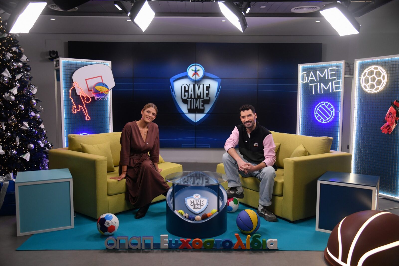 Ο Δημήτρης Τσίκλης στο Game Time: Το ντέρμπι με σαΐτες για καλό σκοπό και το μπέρδεμα με τον Οδυσσέα Βλαχοδήμο