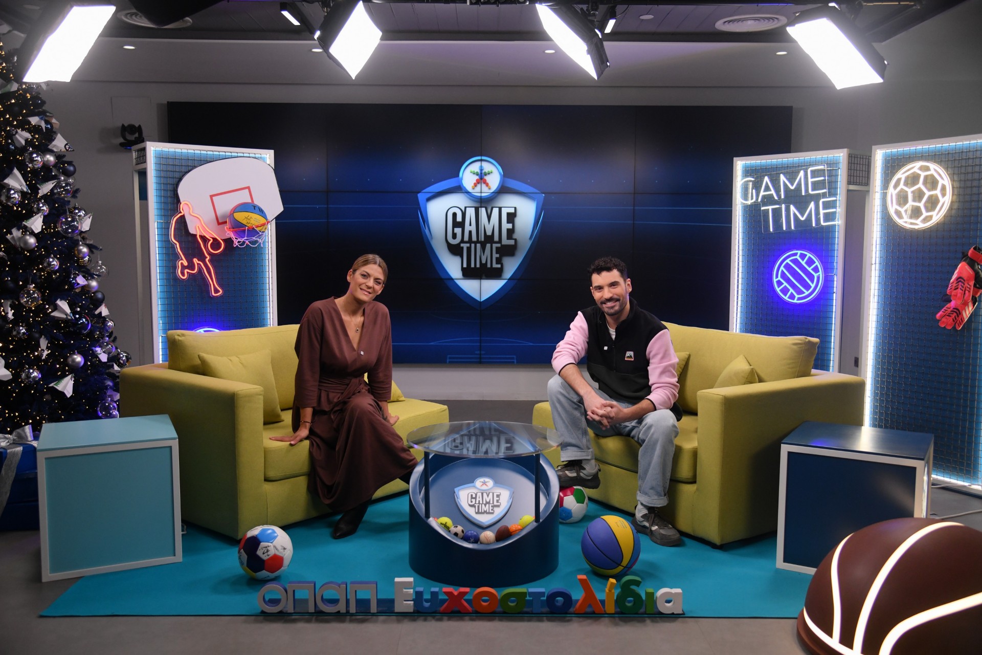 Ο Δημήτρης Τσίκλης στο Game Time: Το ντέρμπι με σαΐτες για καλό σκοπό και το μπέρδεμα με τον Οδυσσέα Βλαχοδήμο