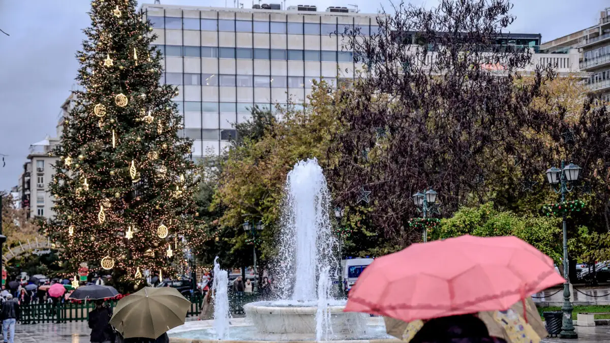 Καιρός: Καταιγίδες πανελλαδικά και πτώση της θερμοκρασίας την Πρωτοχρονιά