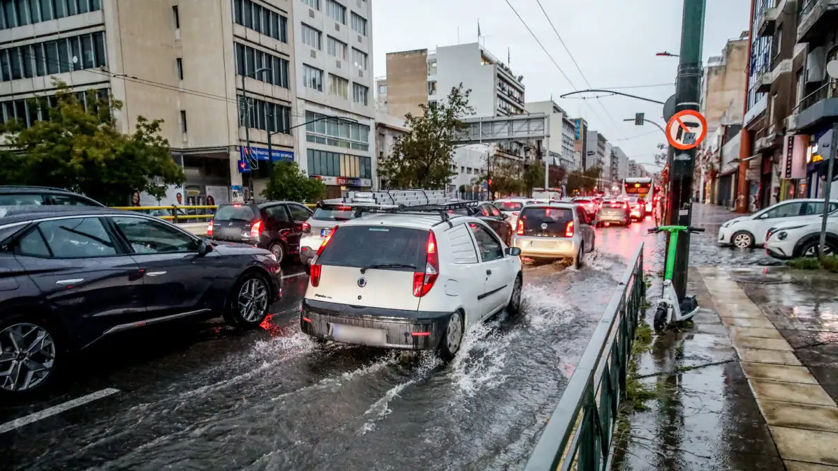 Απανωτές κακοκαιρίες τα Χριστούγεννα: Βροχές και χιόνια προειδοποιεί ο Μαρουσάκης