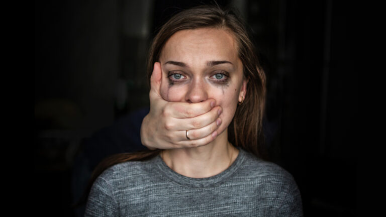 Γυναικοκτονίες: Έγκλημα και όχι πάθος! - της Ειρήνης Θεοδόση