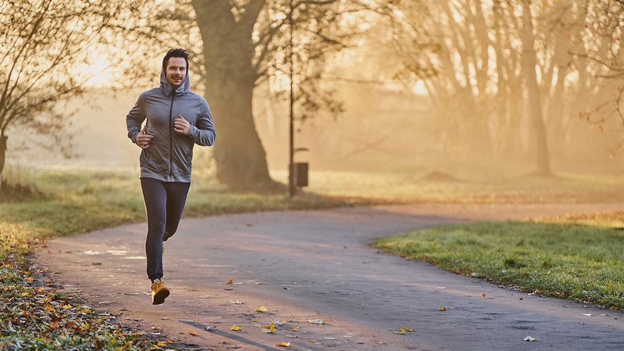 Τρέξιμο στο κρύο: Οδηγός για ασφάλεια και απόδοση