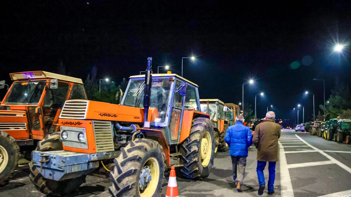 Αγροτικά μπλόκα: Αλλαγές στην κυκλοφορία σε Φθιώτιδα και Βοιωτία – Τα σημεία που παραμένουν κλειστά