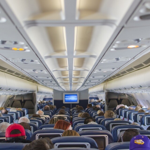 Έλληνας πιλότος κλέβει την παράσταση στα social media με τον μοναδικό τρόπο που μιλά στους επιβάτες- Δείτε video