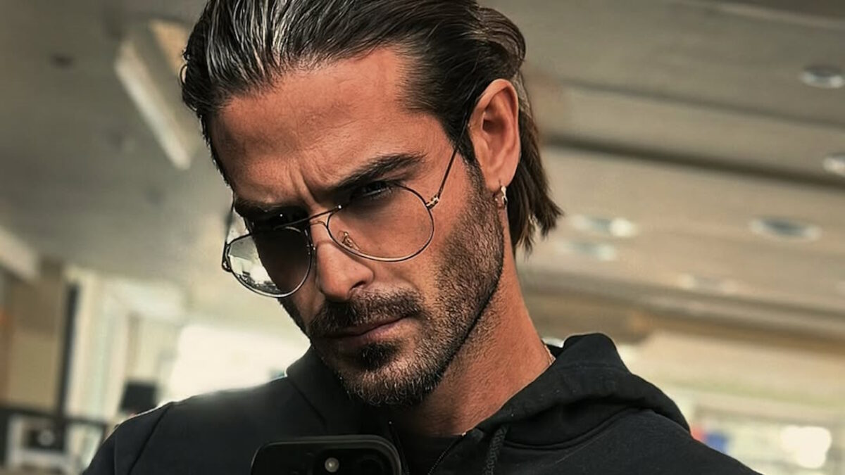 Ο Άρης Μουγκοπέτρος έκοψε τα μαλλιά του για καλό σκοπό – Δώρο σε καρκινοπαθείς