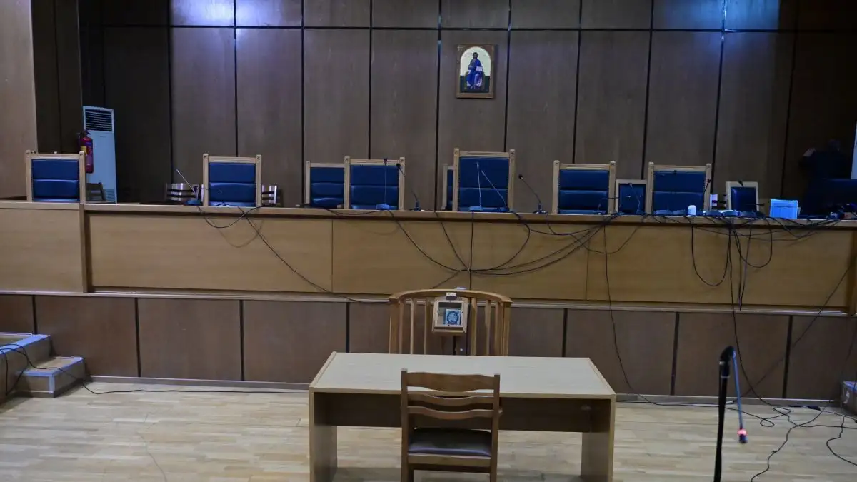 Θεσσαλονίκη: Η συνοδηγός στο εδώλιο για τη φονική παράσυρση της Έμμας