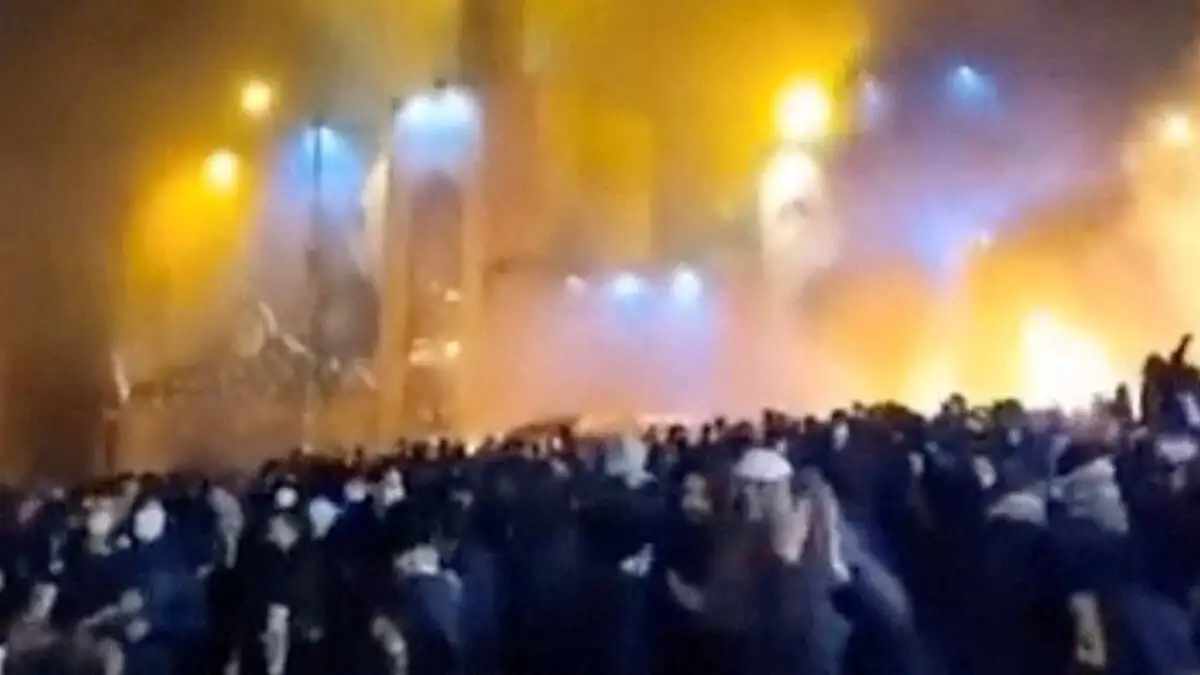 Χάος και απομόνωση στο Ιράν: εκατοντάδες νεκροί, ψηφιακό σκοτάδι και μήνυμα Τραμπ για «όλες τις επιλογές στο τραπέζι»