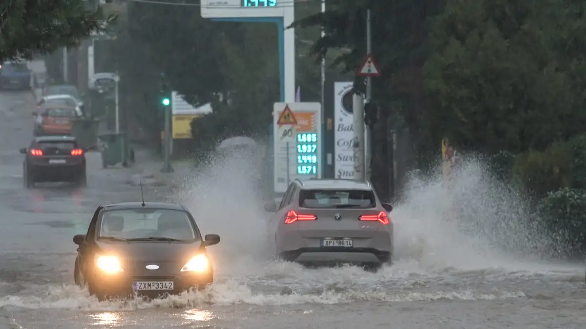 Καιρός σήμερα: Τοπικές βροχές και καταιγίδες – Θερμοκρασία έως 18 °C σε αρκετές περιοχές