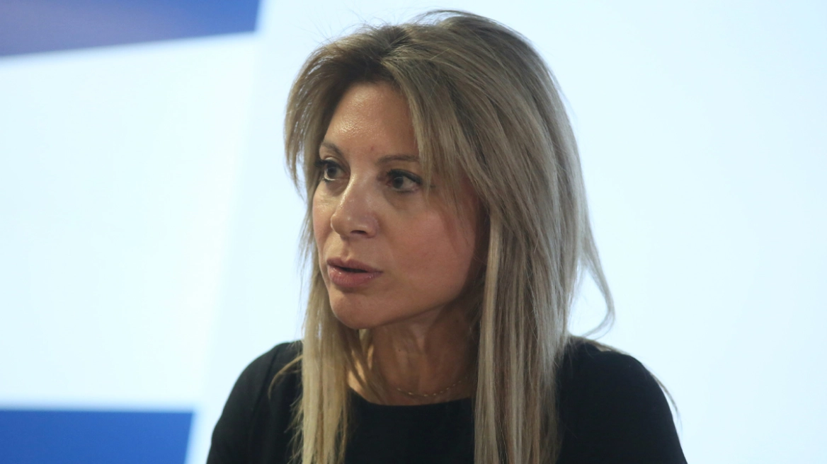 Δήλωση Καρυστιανού για τις αμβλώσεις: Πολιτική σύγκρουση με έντονες αντιδράσεις και εσωτερικά ρήγματα