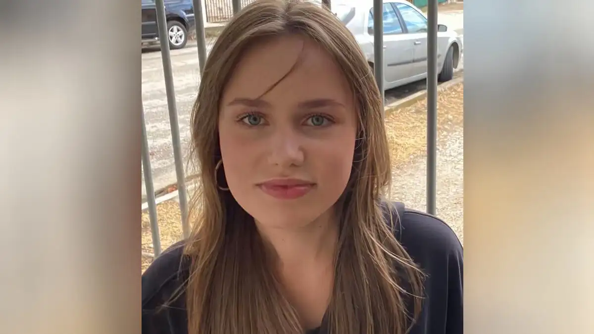 Πάτρα: Νέα στοιχεία για την αγνοούμενη Λόρα – Η σχέση με τη «μυστηριώδη» φίλη και το παλιό κινητό Πάτρα: Νέα στοιχεία για την αγνοούμενη Λόρα – Η σχέση με τη «μυστηριώδη» φίλη και το παλιό κινητό