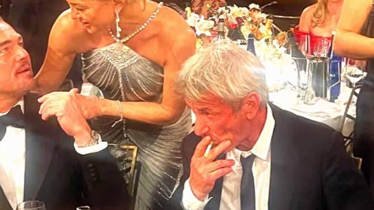 Χρυσές Σφαίρες: Ο Σον Πεν προκάλεσε αίσθηση καπνίζοντας μέσα στο Beverly Hilton