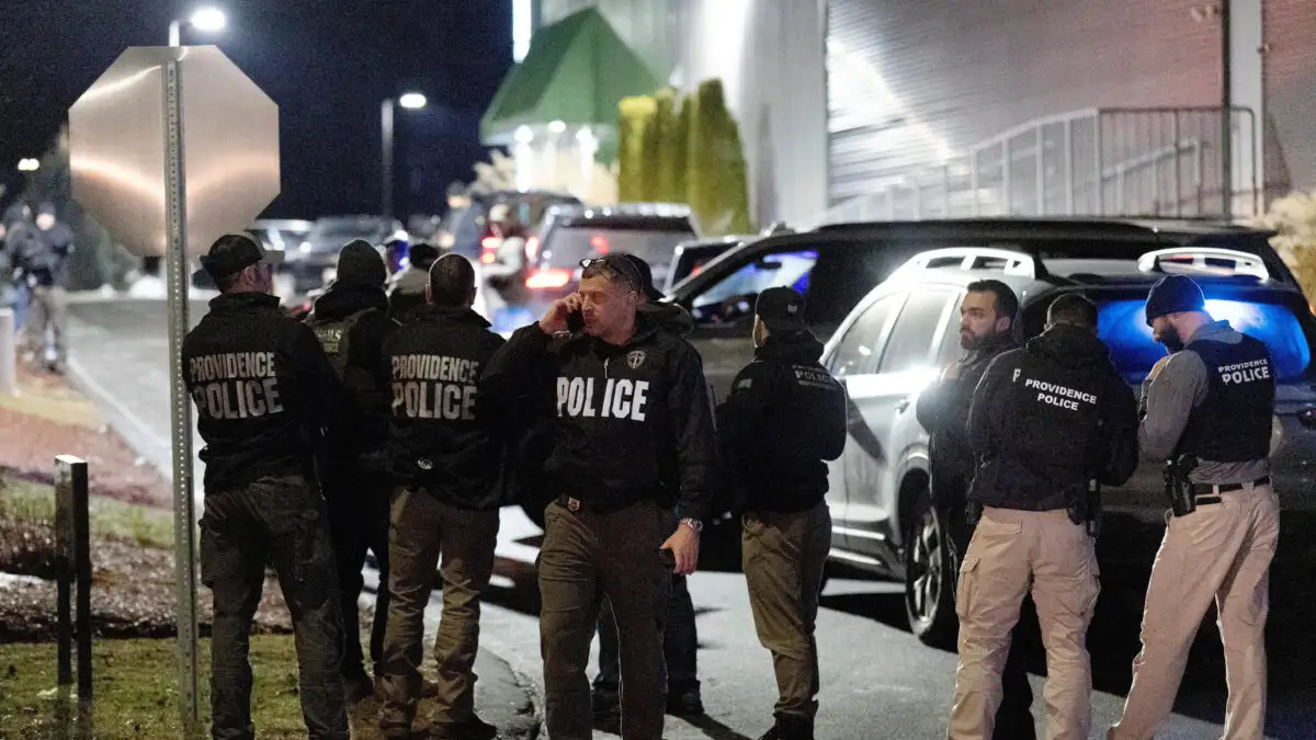 Πόρτλαντ: Ομοσπονδιακοί πράκτορες ανοίγουν πυρ – Δύο τραυματίες νοσηλεύονται